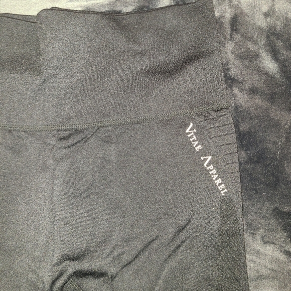 Womens active wear leggings - Picture 3 of 3